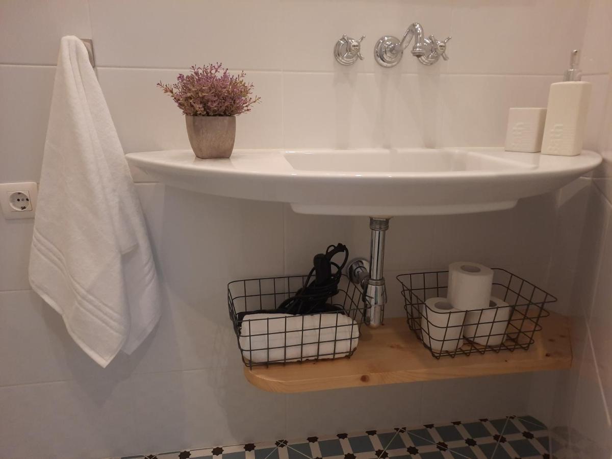 A Casa Dos Tres Perigos Villa Vigo Esterno foto